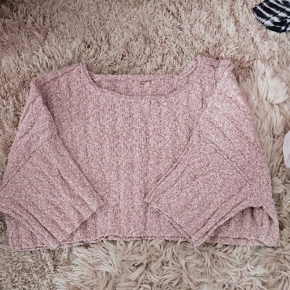 Cozy Cropped Knit Sweater in Soft Pink